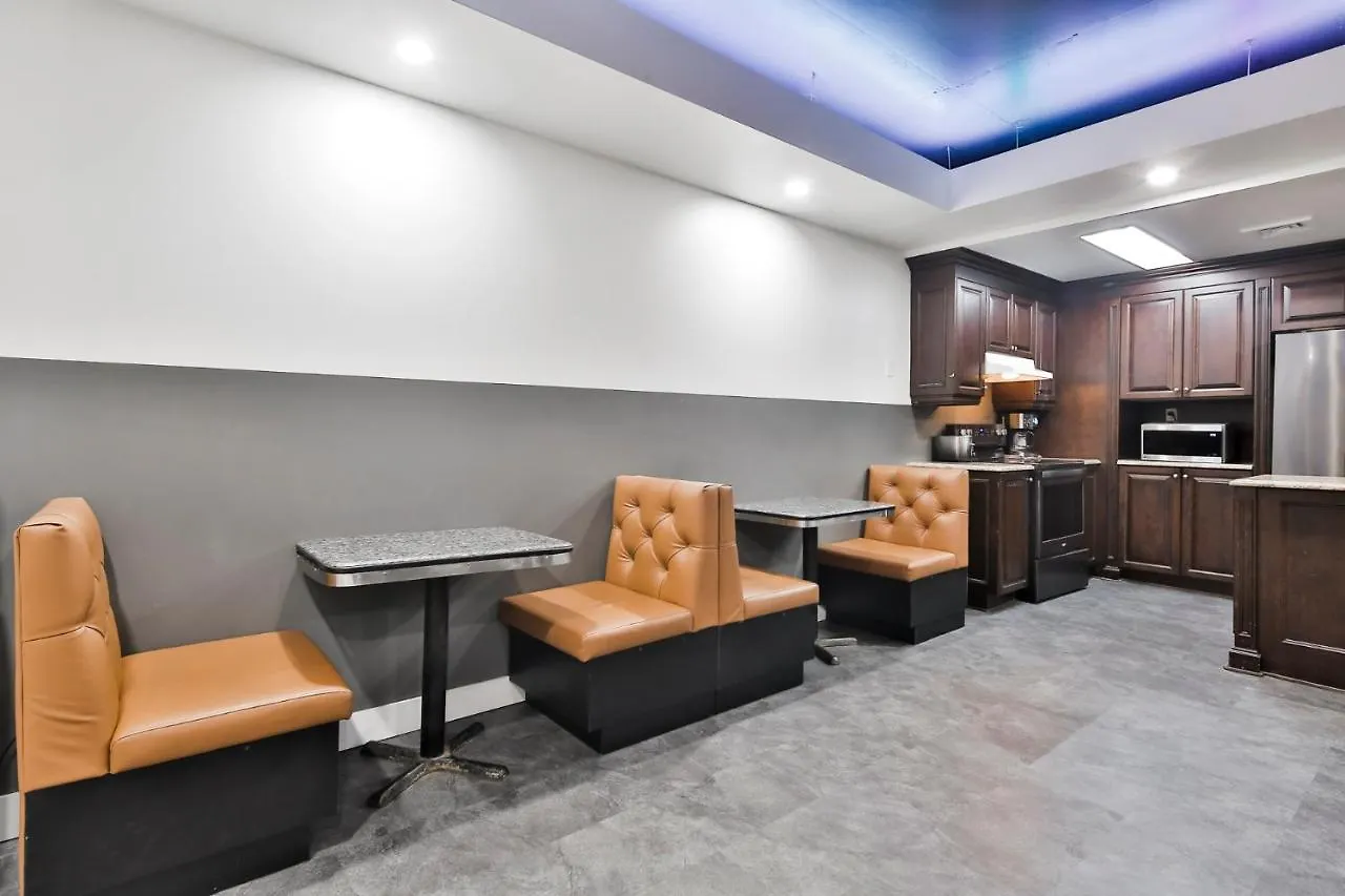 Pod Hotel Montreal
