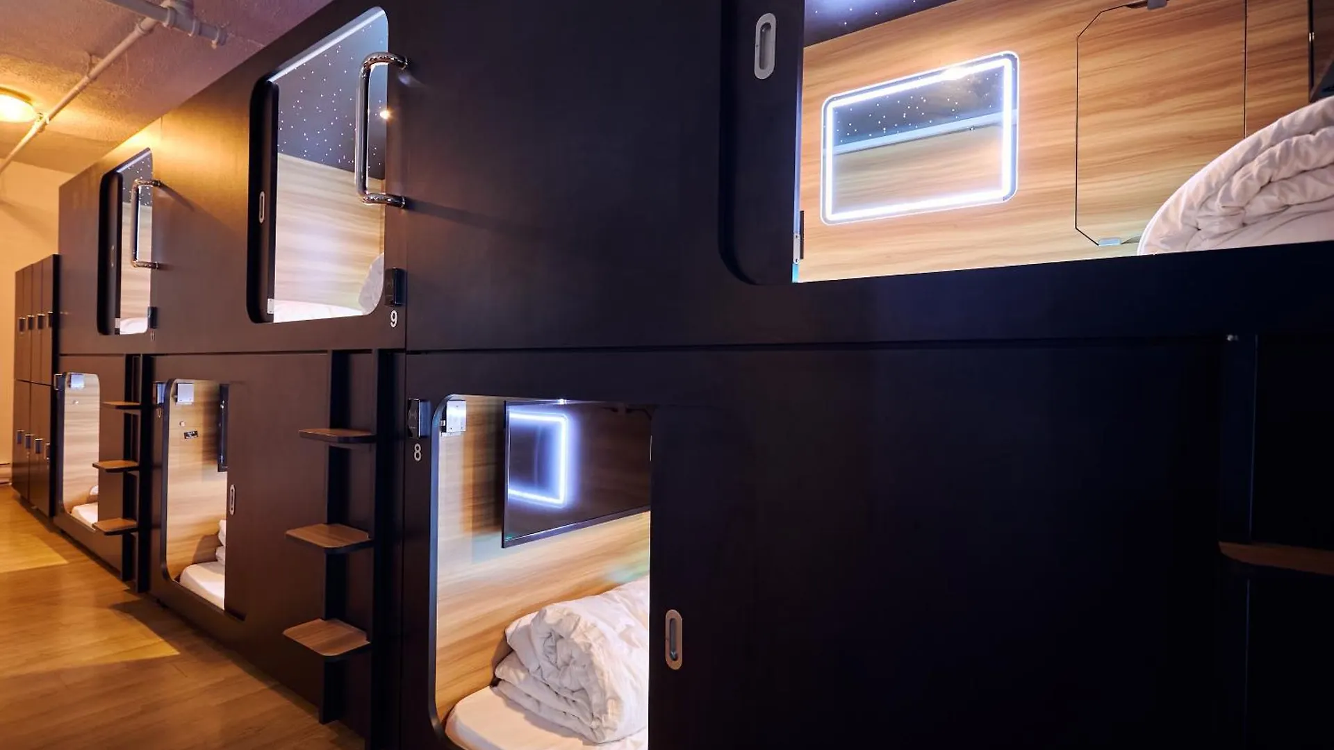Hostal Pod Hotel Montreal Canadá