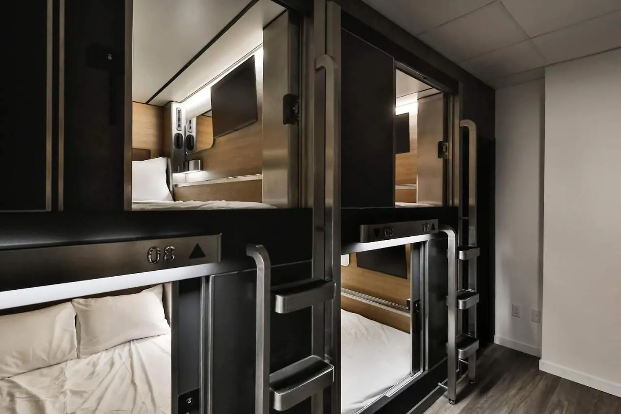 Pod Hotel Montreal